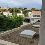 Apartman 2 Pers A 50 M De La *