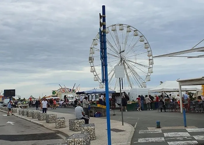 2 Pers A 50 M De La * Fleury (Aude)
