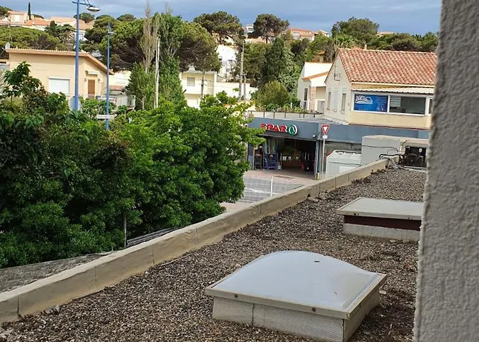 Διαμέρισμα 2 Pers A 50 M De La *